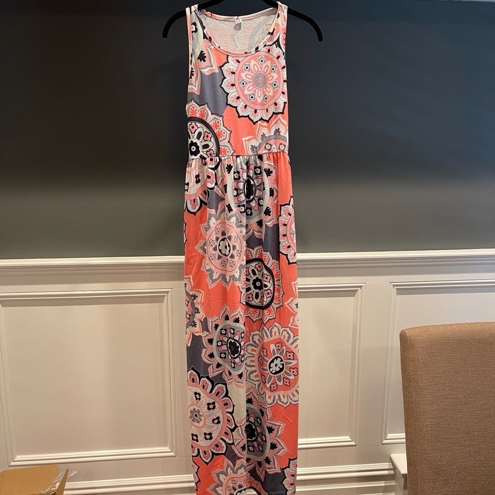 Women’s maxi dress size medium